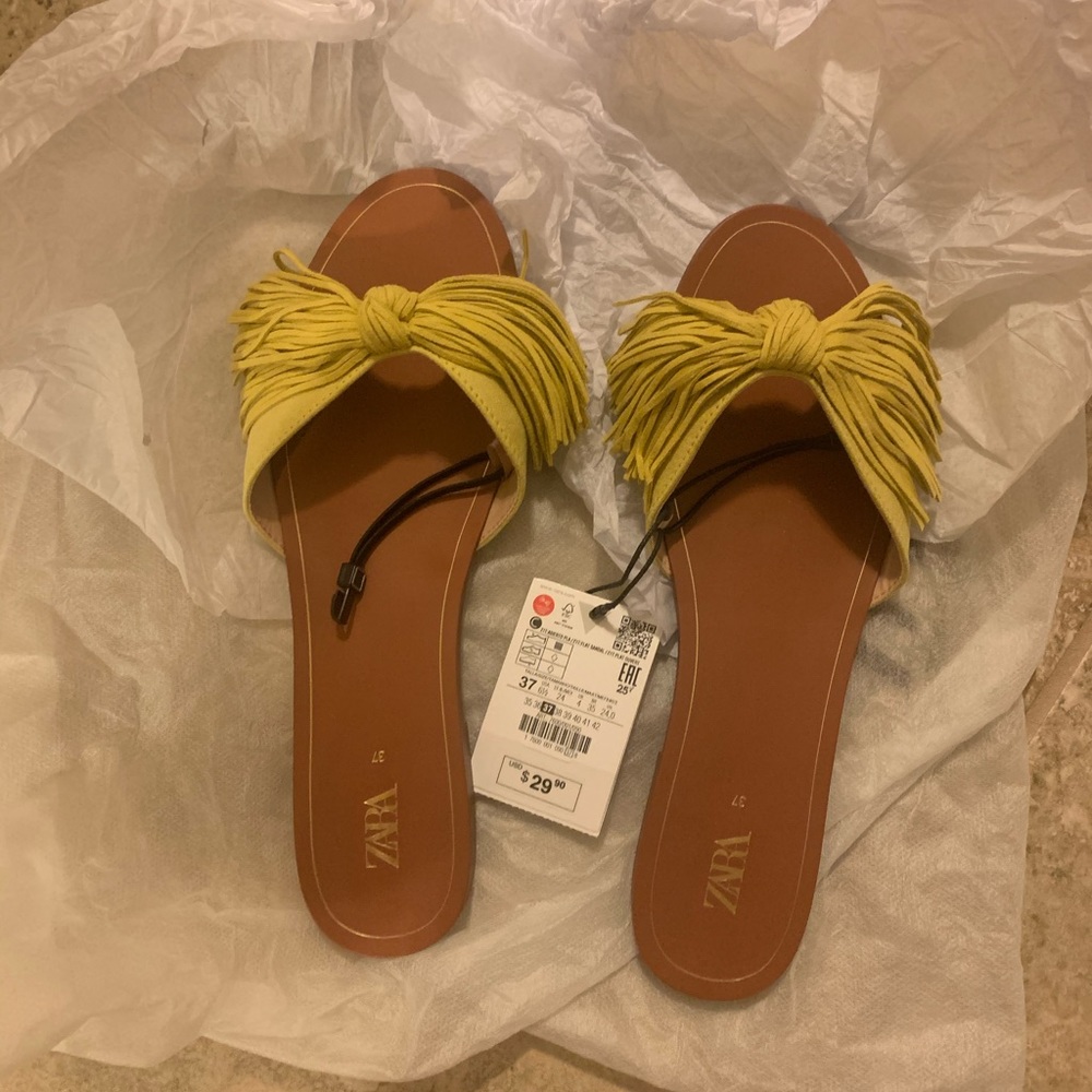 Zara slides